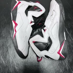 Used Jordan true flights size 8.5